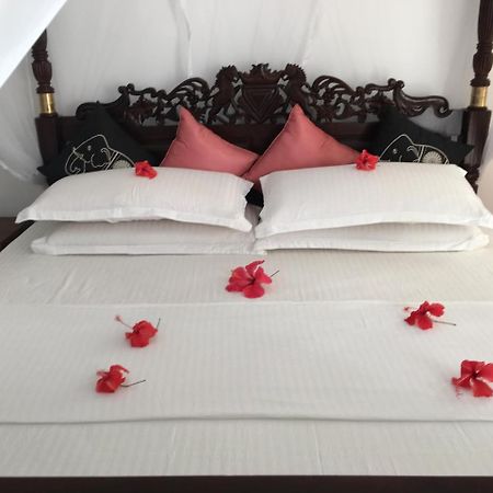 Sea Breeze Hotel Bentota Ngoại thất bức ảnh