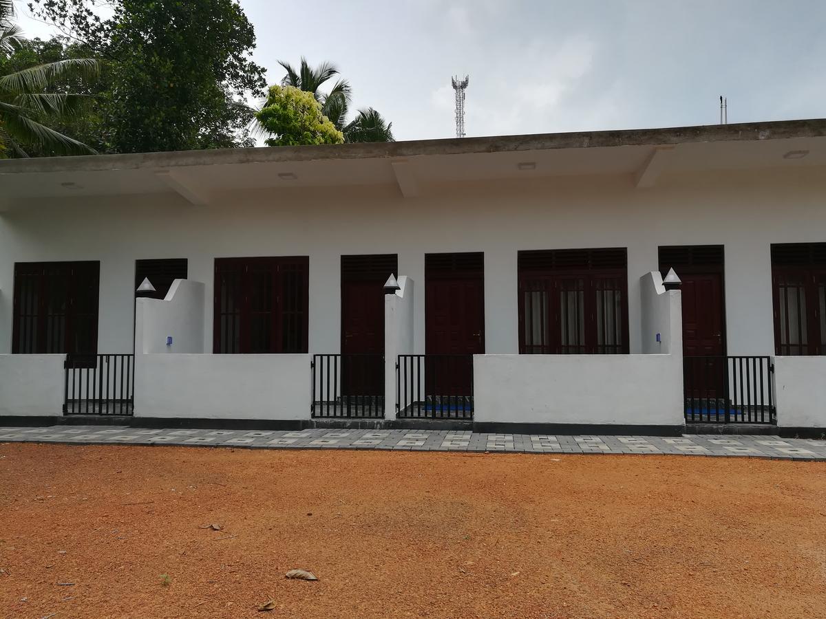 Sea Breeze Hotel Bentota Ngoại thất bức ảnh