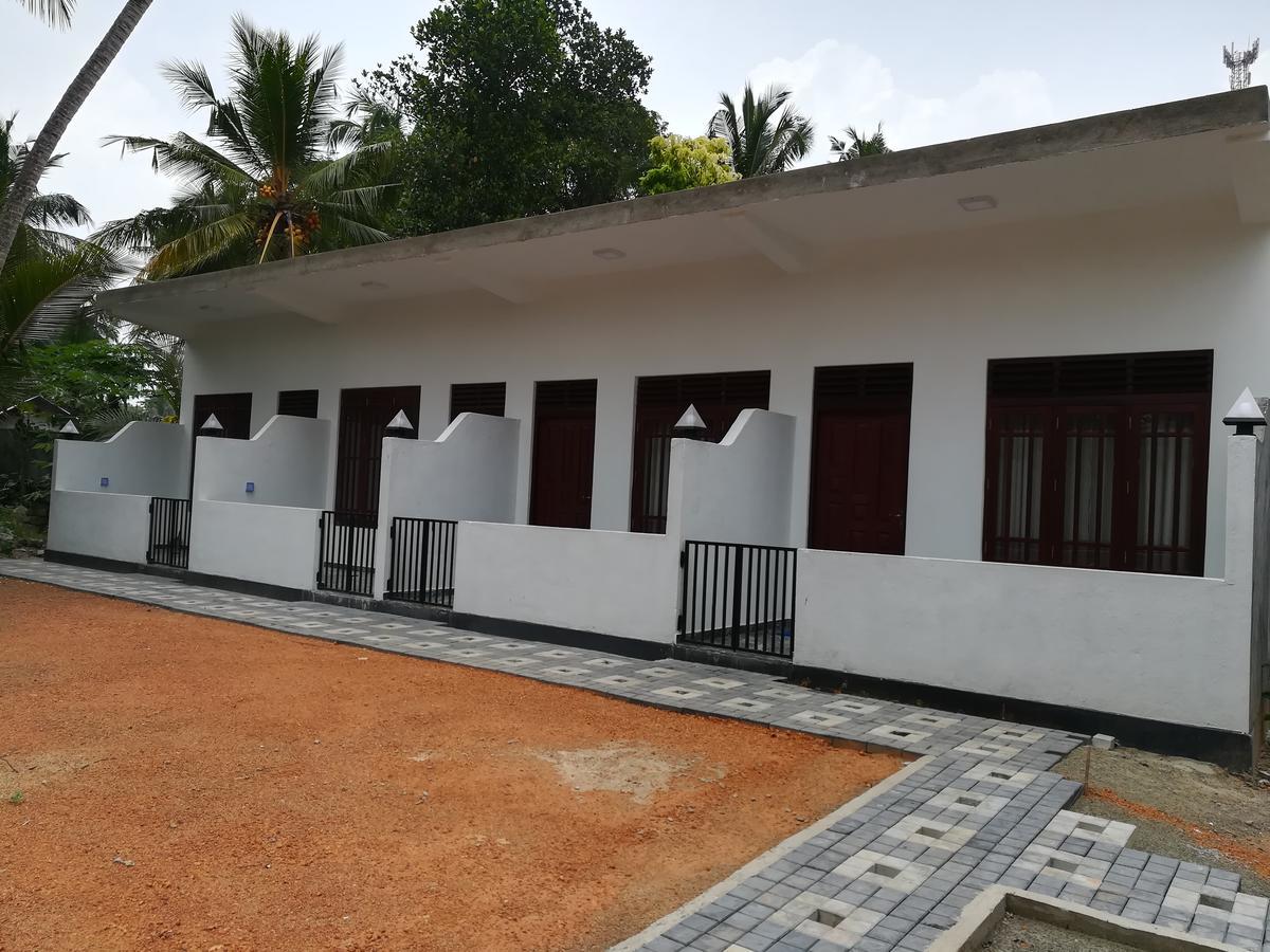 Sea Breeze Hotel Bentota Ngoại thất bức ảnh