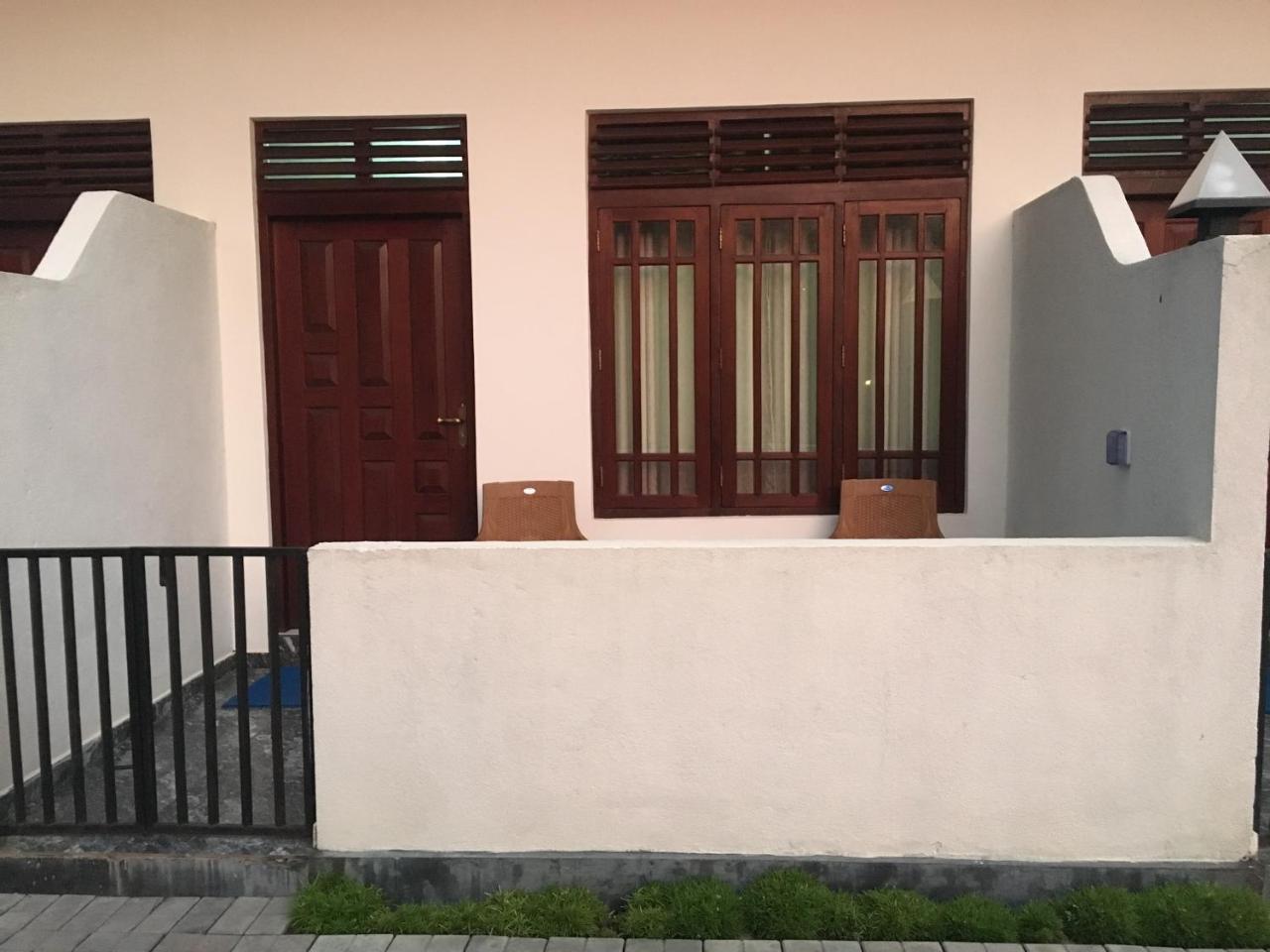 Sea Breeze Hotel Bentota Ngoại thất bức ảnh