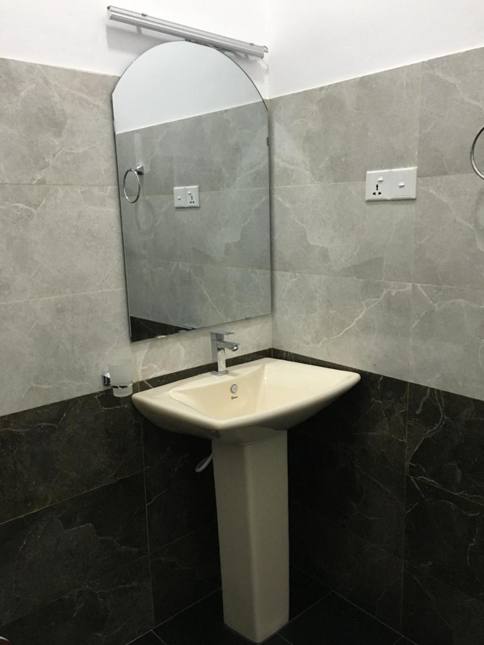 Sea Breeze Hotel Bentota Ngoại thất bức ảnh